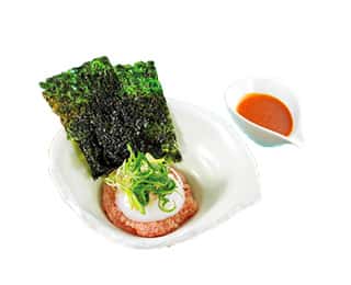 炙りまぐろユッケ一品の画像